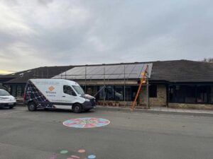 wroxall school isle of wight fitted with solar panels by island renewables