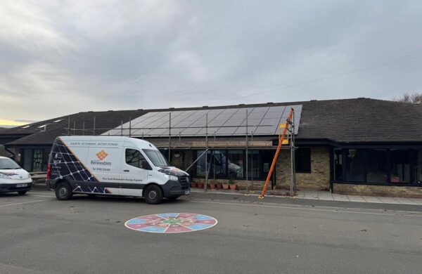 wroxall school isle of wight fitted with solar panels by island renewables
